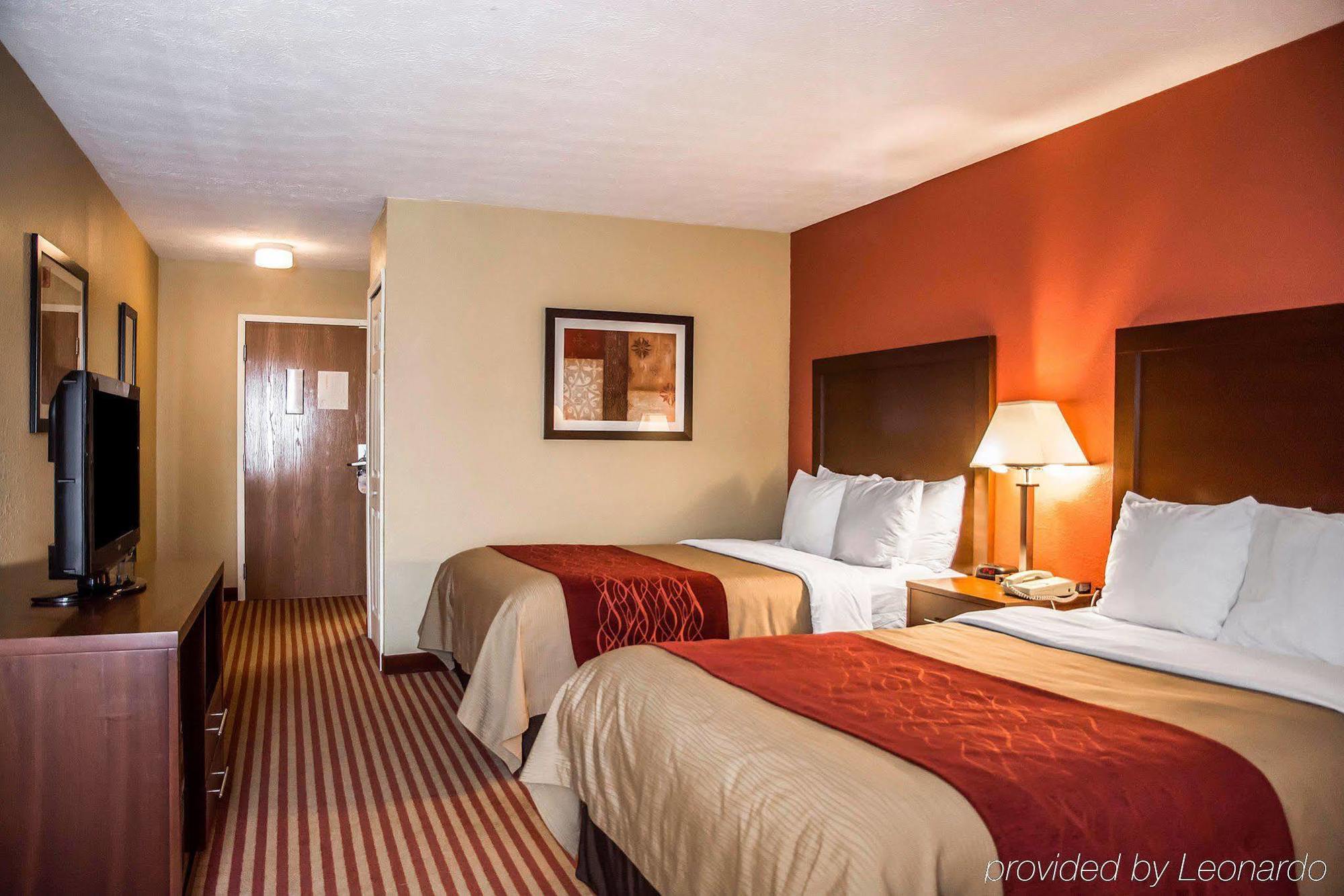 Comfort Inn & Suites Cincinnati Eastgate Exterior photo